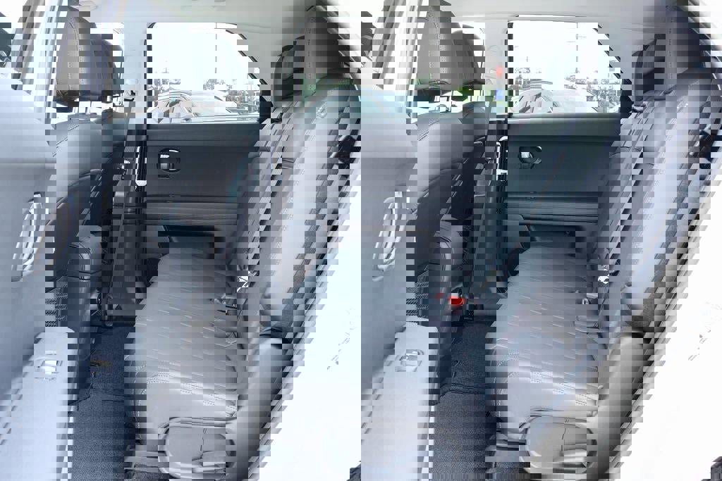 New 2025 Hyundai Ioniq 5 SEL image 8