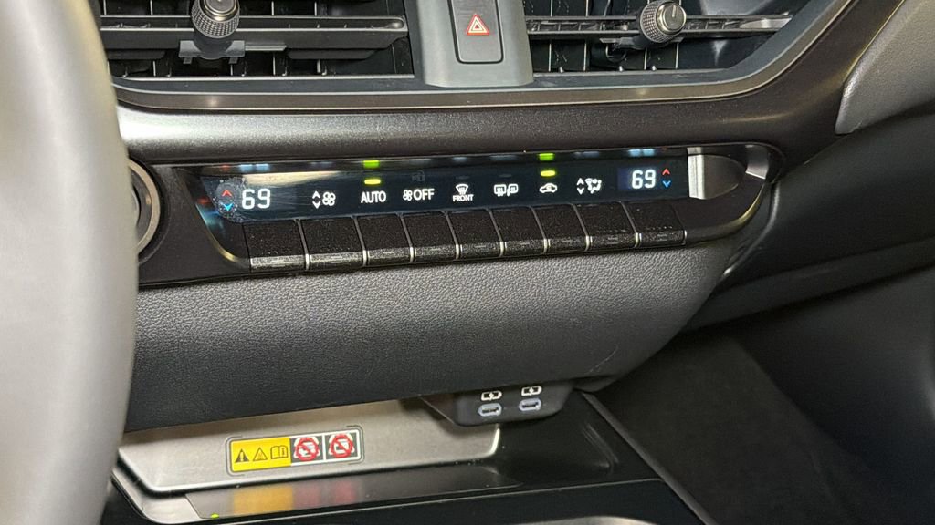 Certified 2025 Lexus UX 300h AWD w/ Accessory Package (Z1) image 28