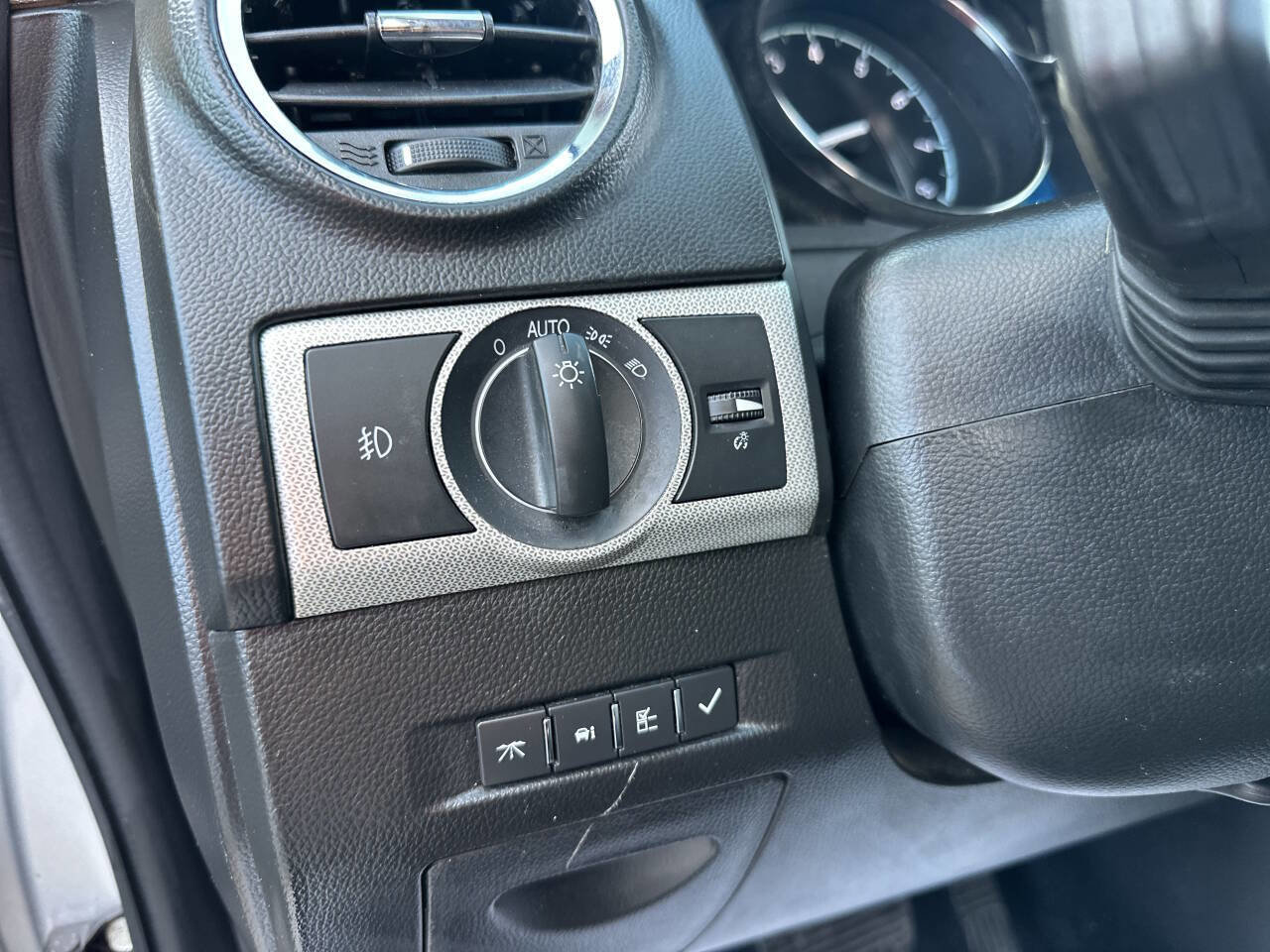 Used 2012 Chevrolet Captiva Sport LT image 15