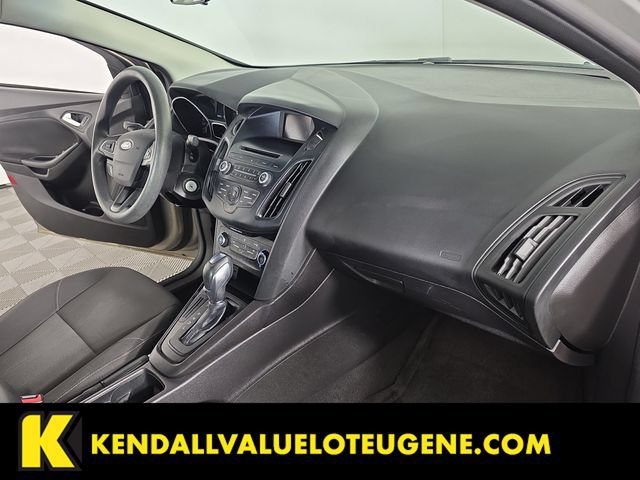 Used 2015 Ford Focus SE FWD image 26