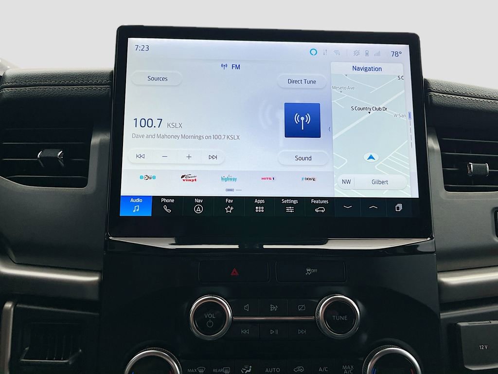 Used 2023 Ford Expedition XLT image 15