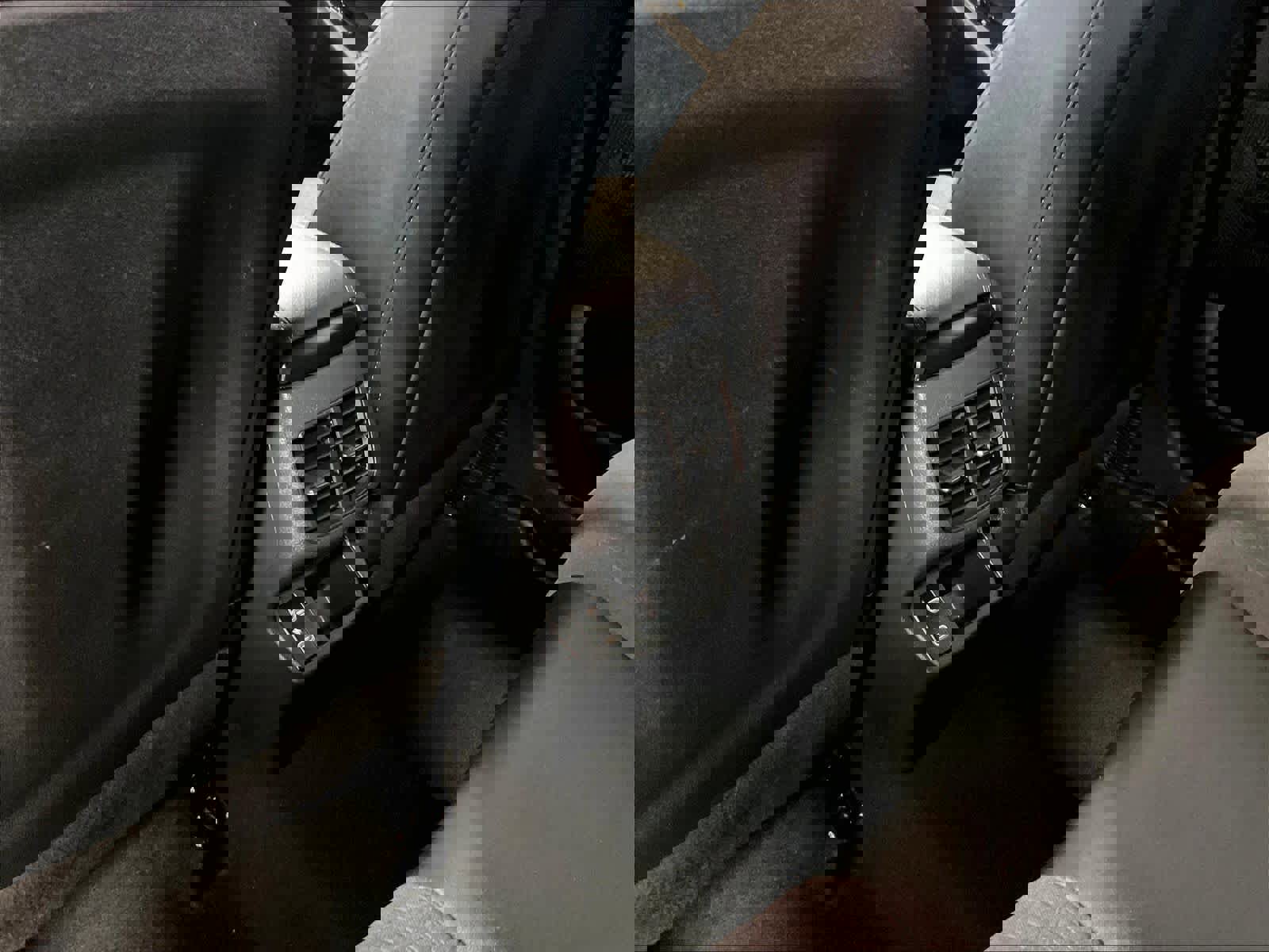 Used 2025 Kia Seltos S image 27