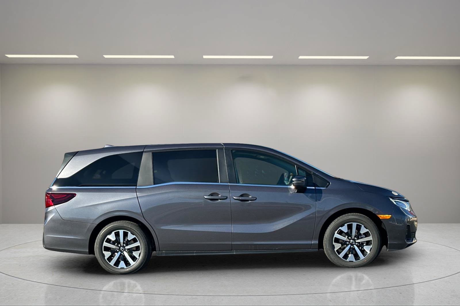 New 2027 Honda Odyssey EX-L image 2