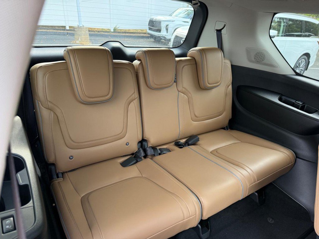 New 2027 INFINITI QX80 Luxe w/ Cargo Package AWD/4WD image 5