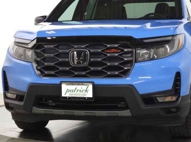 Used 2025 Honda Passport TrailSport image 3