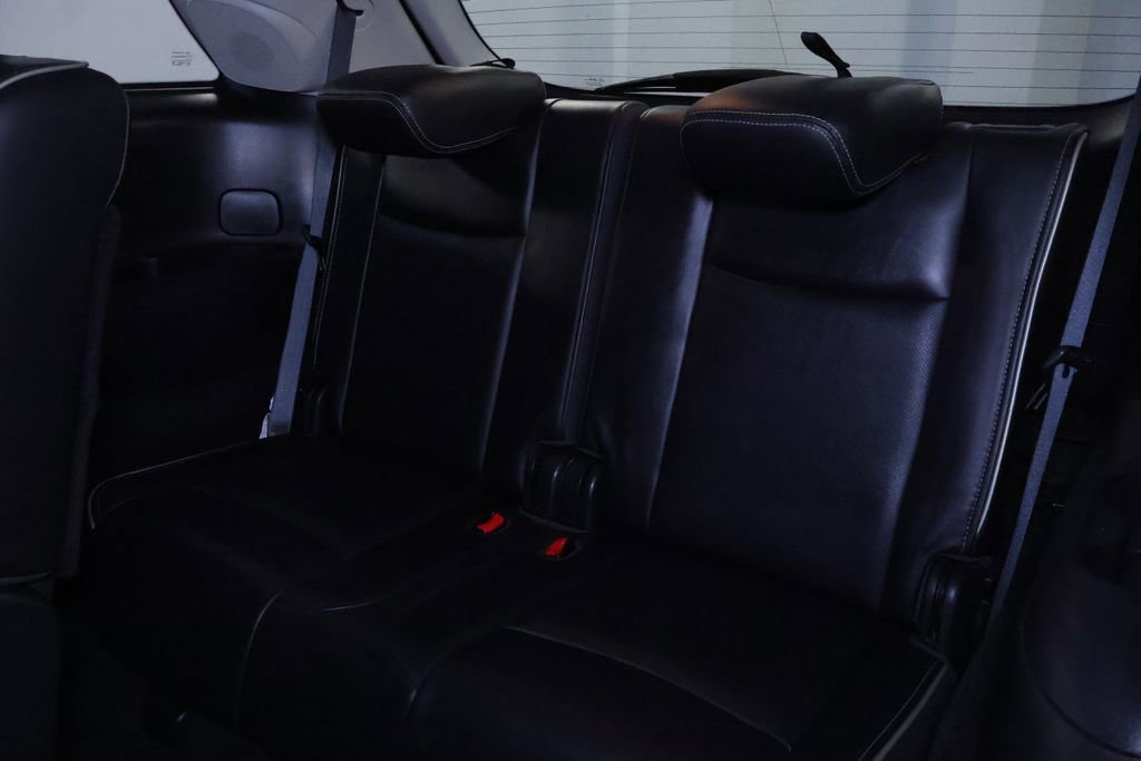 Used 2019 INFINITI QX60 Luxe w/ Essential Package image 18