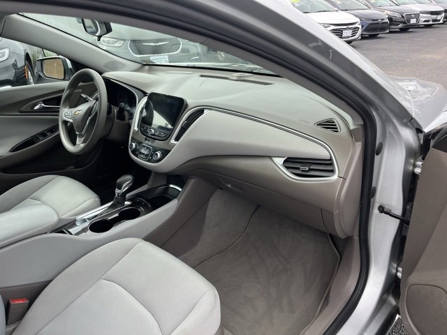 Used 2022 Chevrolet Malibu LS w/ Driver Confidence Package II image 15