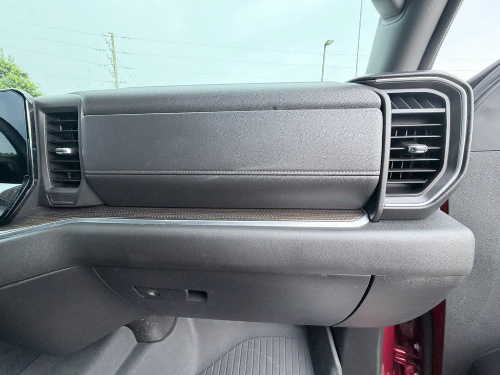 Used 2024 Chevrolet Silverado 1500 RST AWD/4WD image 19