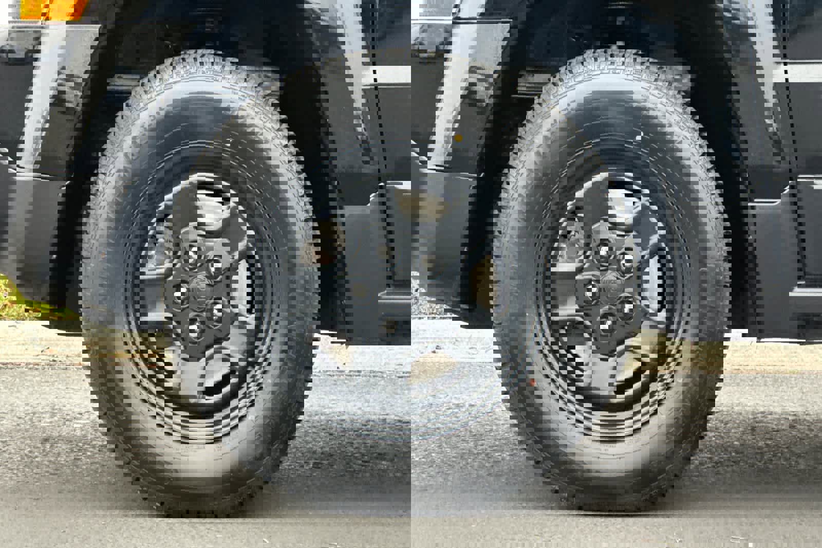 Used 2017 Jeep Patriot Sport image 24