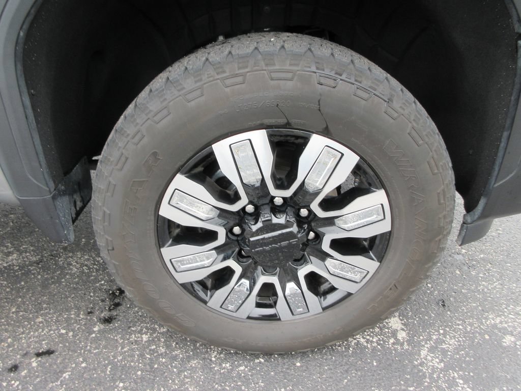 Certified 2025 GMC Sierra 2500 Denali w/ Denali Reserve Package AWD/4WD image 10