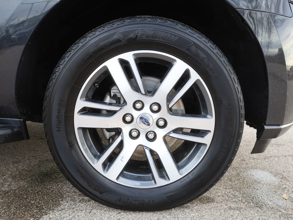 Used 2024 Ford Expedition Limited image 12