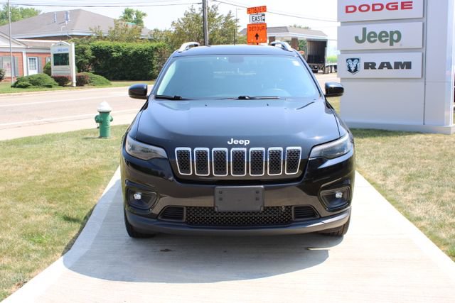 Used 2019 Jeep Cherokee Latitude Plus w/ Cold Weather Group AWD/4WD image 6