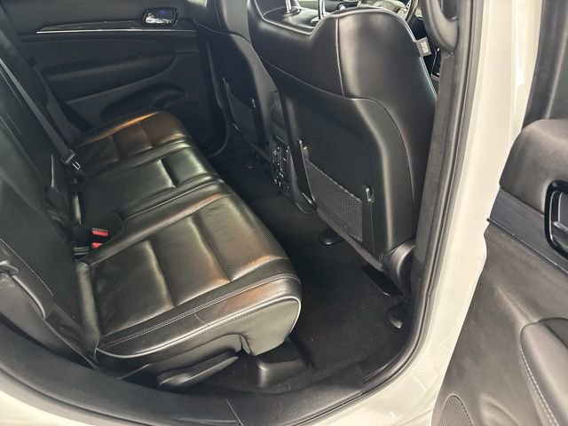 Used 2019 Jeep Grand Cherokee Overland w/ Jeep Active Safety Group image 32