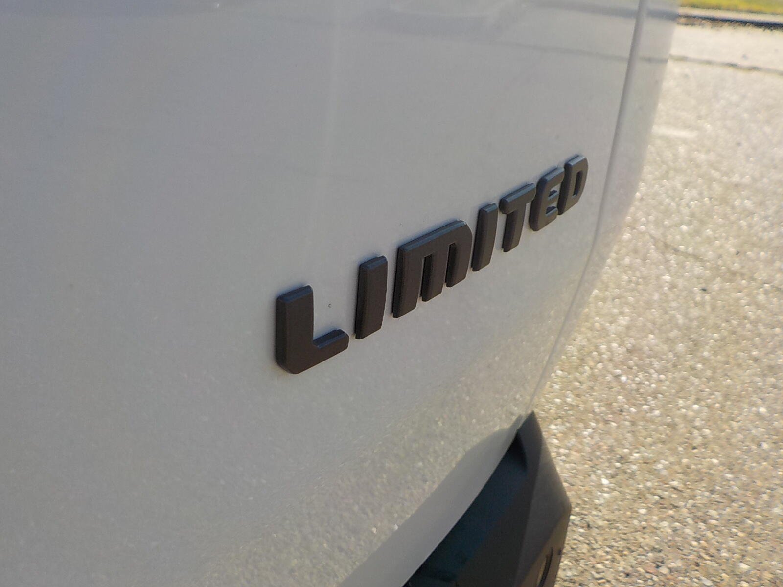 New 2026 Jeep Cherokee Limited AWD/4WD image 19