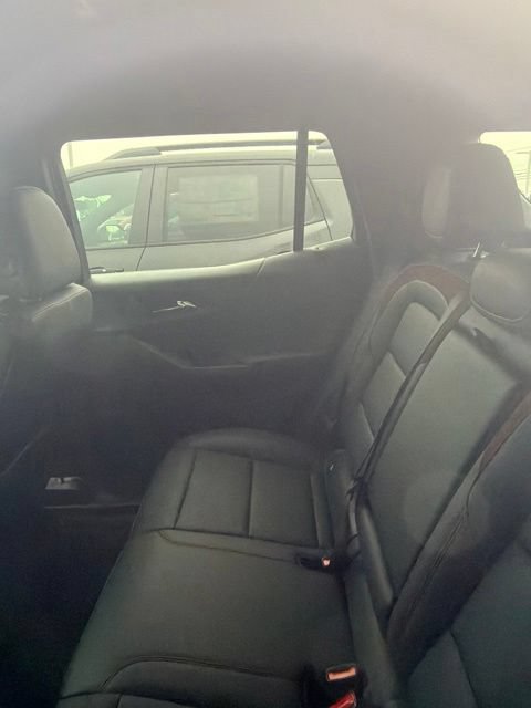 New 2027 Chevrolet Equinox RS w/ LPO, Floor Liner Package FWD image 8
