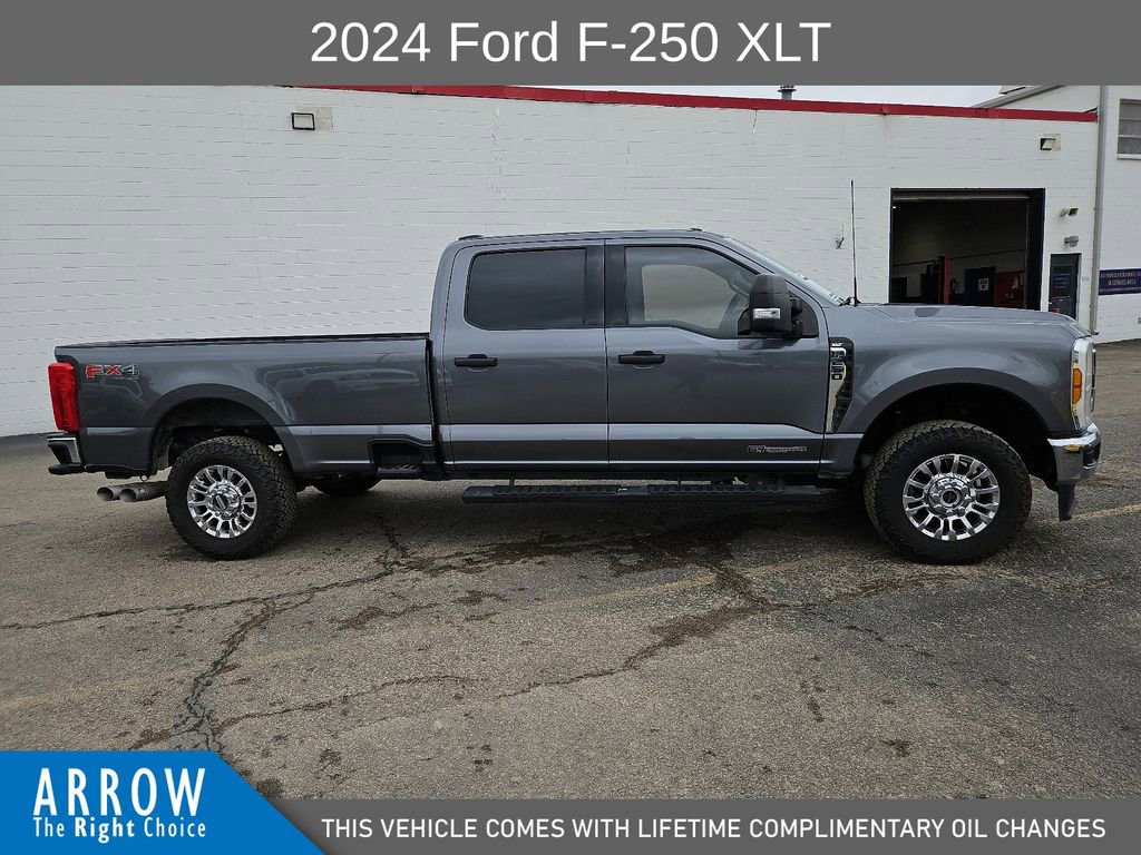 Used 2024 Ford F250 XLT AWD/4WD image 14