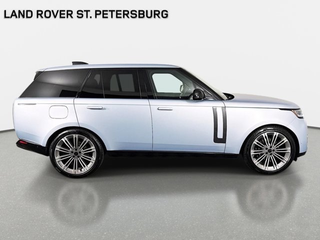 New 2026 Land Rover Range Rover SE image 4