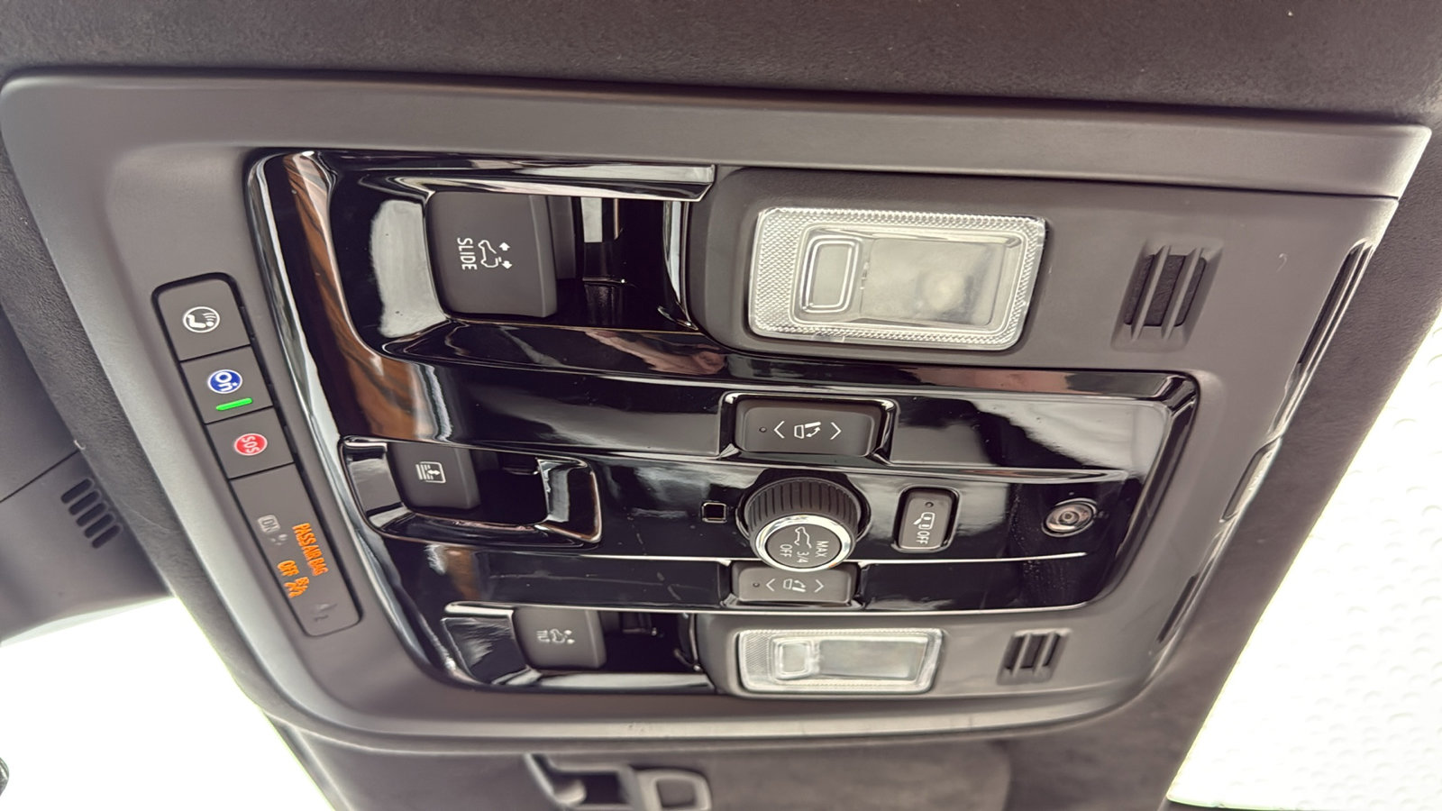 Used 2025 Cadillac Escalade Premium Luxury Platinum image 27