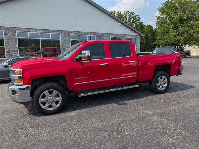Used 2019 Chevrolet Silverado 2500 LTZ w/ Duramax Plus Package AWD/4WD image 3