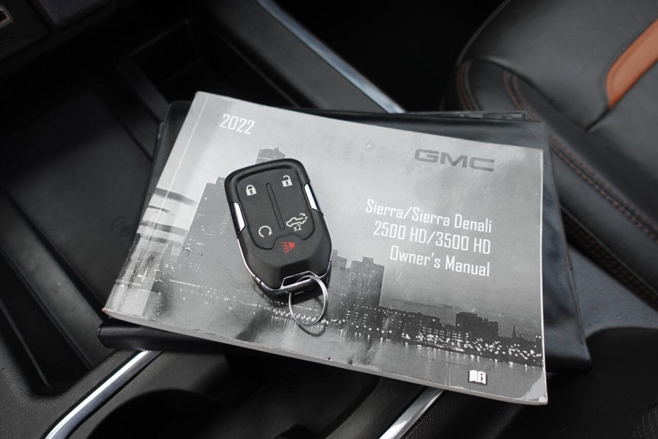Used 2022 GMC Sierra 2500 AT4 w/ AT4 Preferred Package AWD/4WD image 12