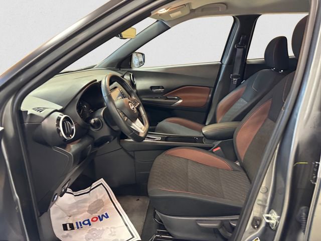 Certified 2023 Nissan Kicks SR w/ Interior Electronics Package image 9
