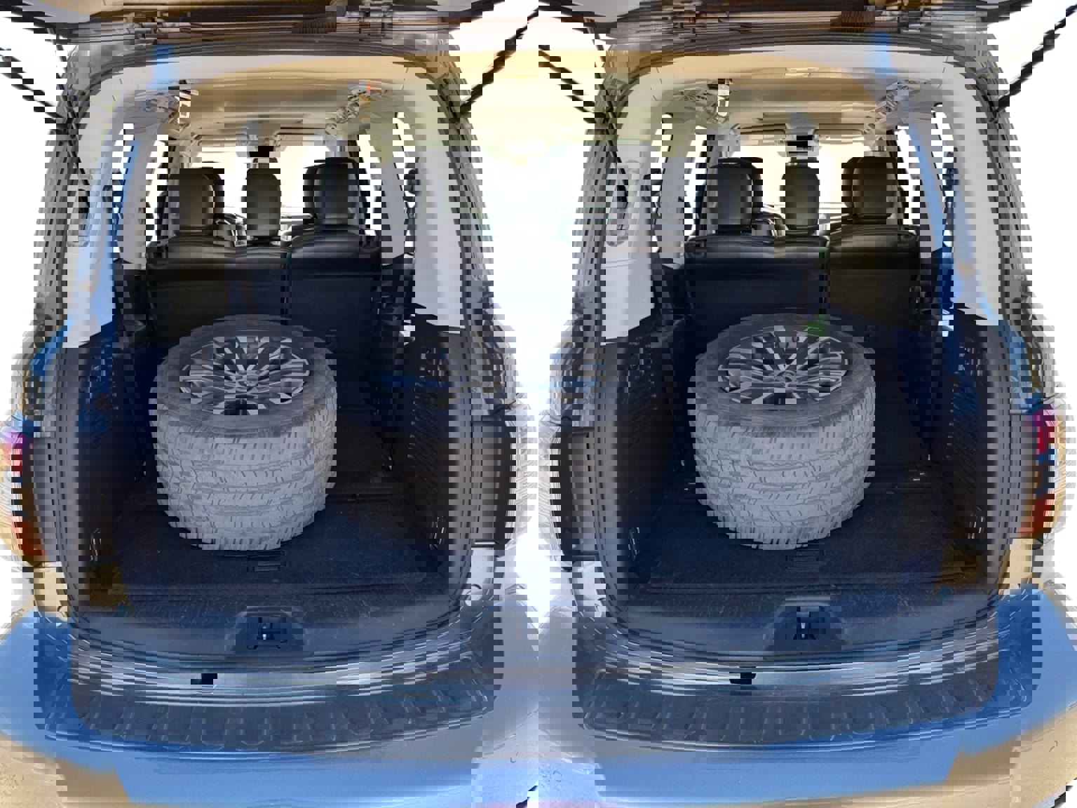 Used 2019 Nissan Armada SL w/ Premium Package image 19