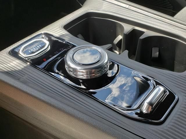 New 2026 Jeep Cherokee Laredo AWD/4WD image 11