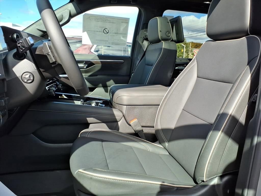 New 2026 Chevrolet Suburban Premier image 15