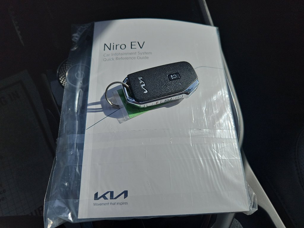 Used 2023 Kia Niro Wave w/ Wave Preserve Package image 21