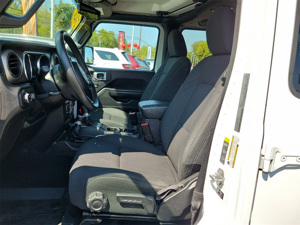 Certified 2021 Jeep Gladiator Sport image 13