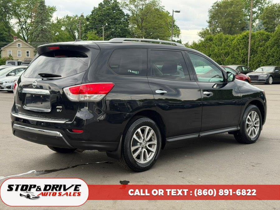 Used 2016 Nissan Pathfinder SV AWD/4WD image 5