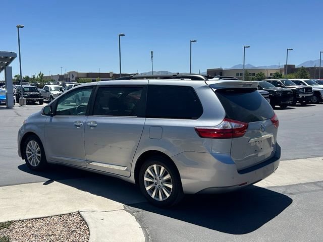 Used 2015 Toyota Sienna Limited AWD/4WD image 3