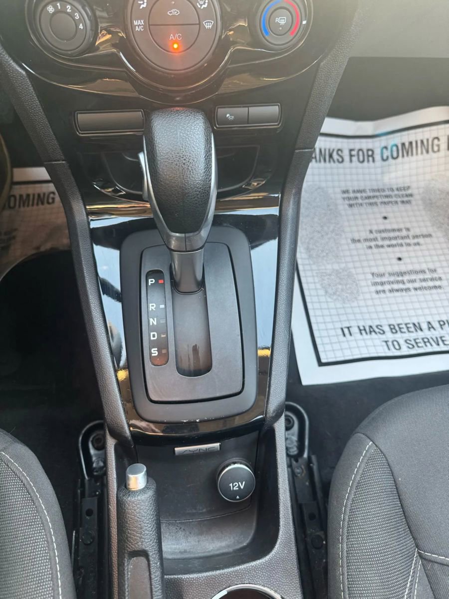 Used 2016 Ford Fiesta SE w/ Equipment Group 201A image 12