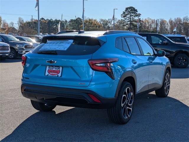 New 2026 Chevrolet Trax RS w/ Sunroof Package image 3