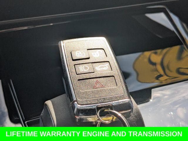 Used 2025 Land Rover Range Rover Sport SE AWD/4WD image 24
