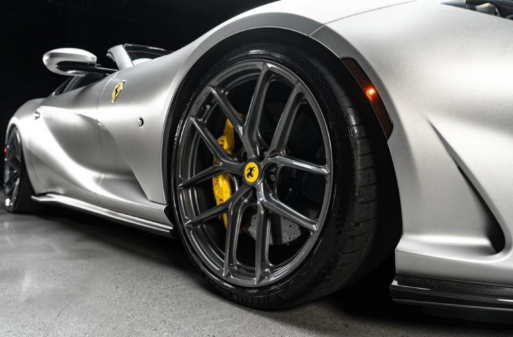 Used 2021 Ferrari 812 GTS RWD image 10