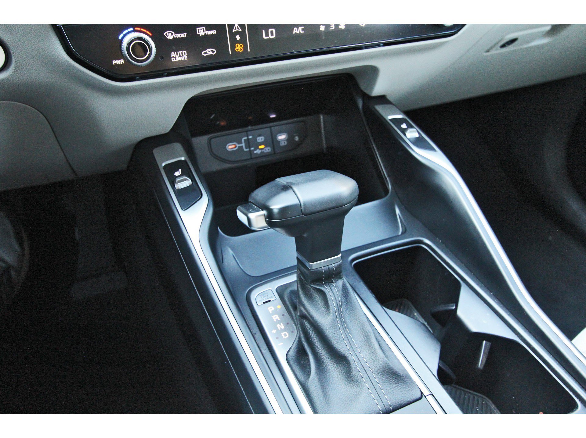 Certified 2026 Kia Sorento EX FWD image 30