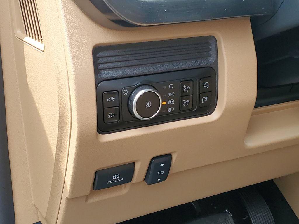 New 2026 Ford F350 Lariat w/ Black Appearance Package AWD/4WD image 11