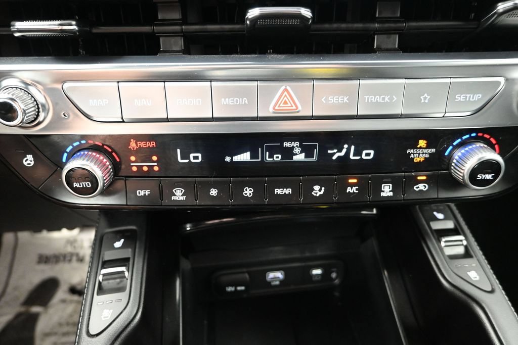 Certified 2025 Kia Telluride SX Prestige X-Line AWD/4WD image 21