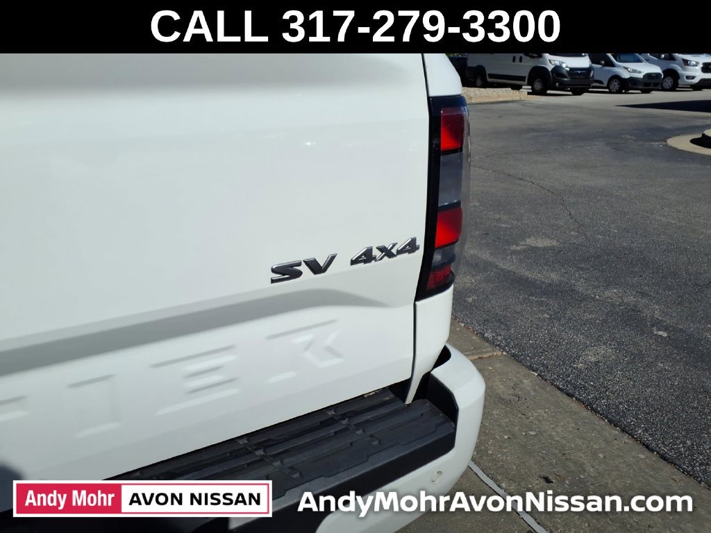Used 2024 Nissan Frontier SV w/ SV Convenience Package AWD/4WD image 12