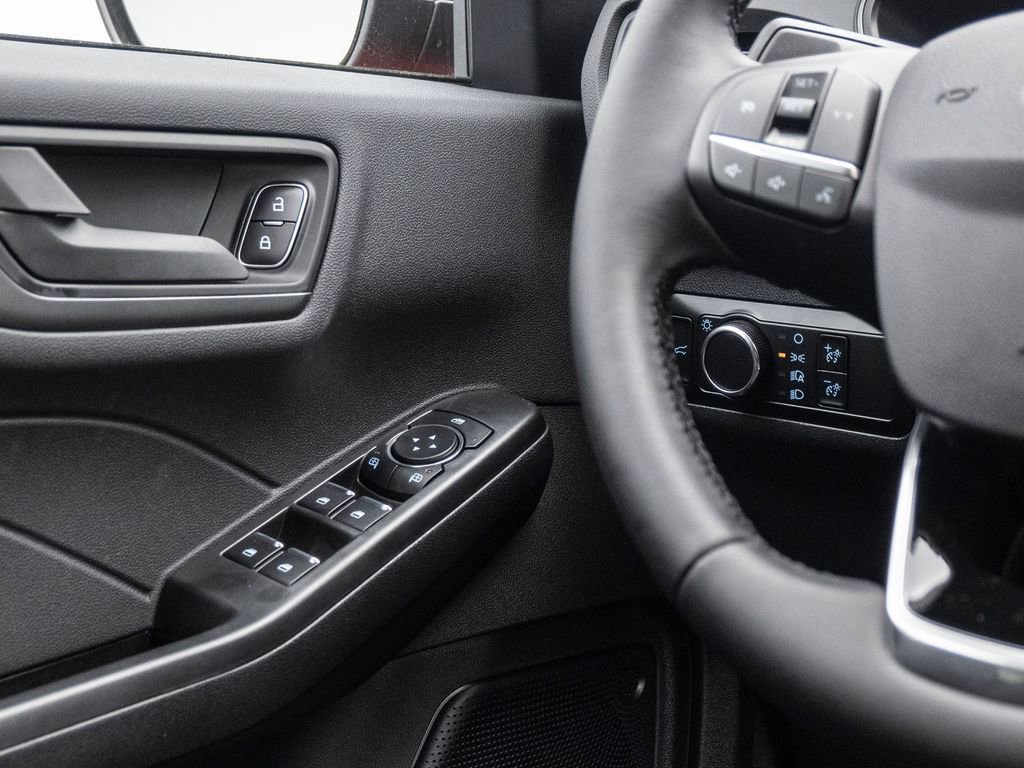 Used 2024 Ford Escape Active image 12