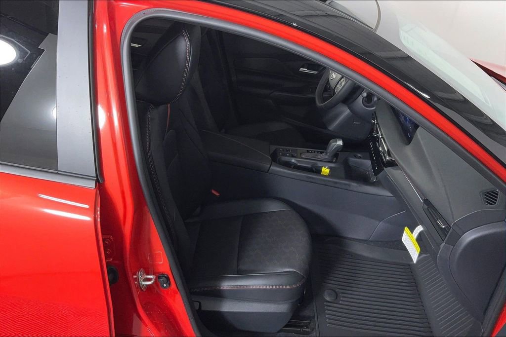 New 2026 Nissan Sentra SR w/ SR Premium Package image 44