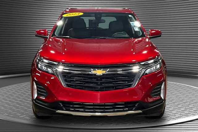 Used 2023 Chevrolet Equinox LT FWD image 2