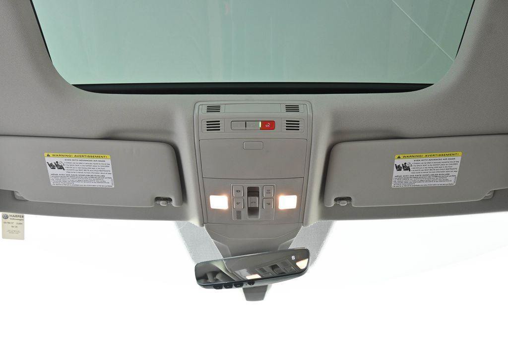 Used 2025 Volkswagen Jetta SEL FWD image 20