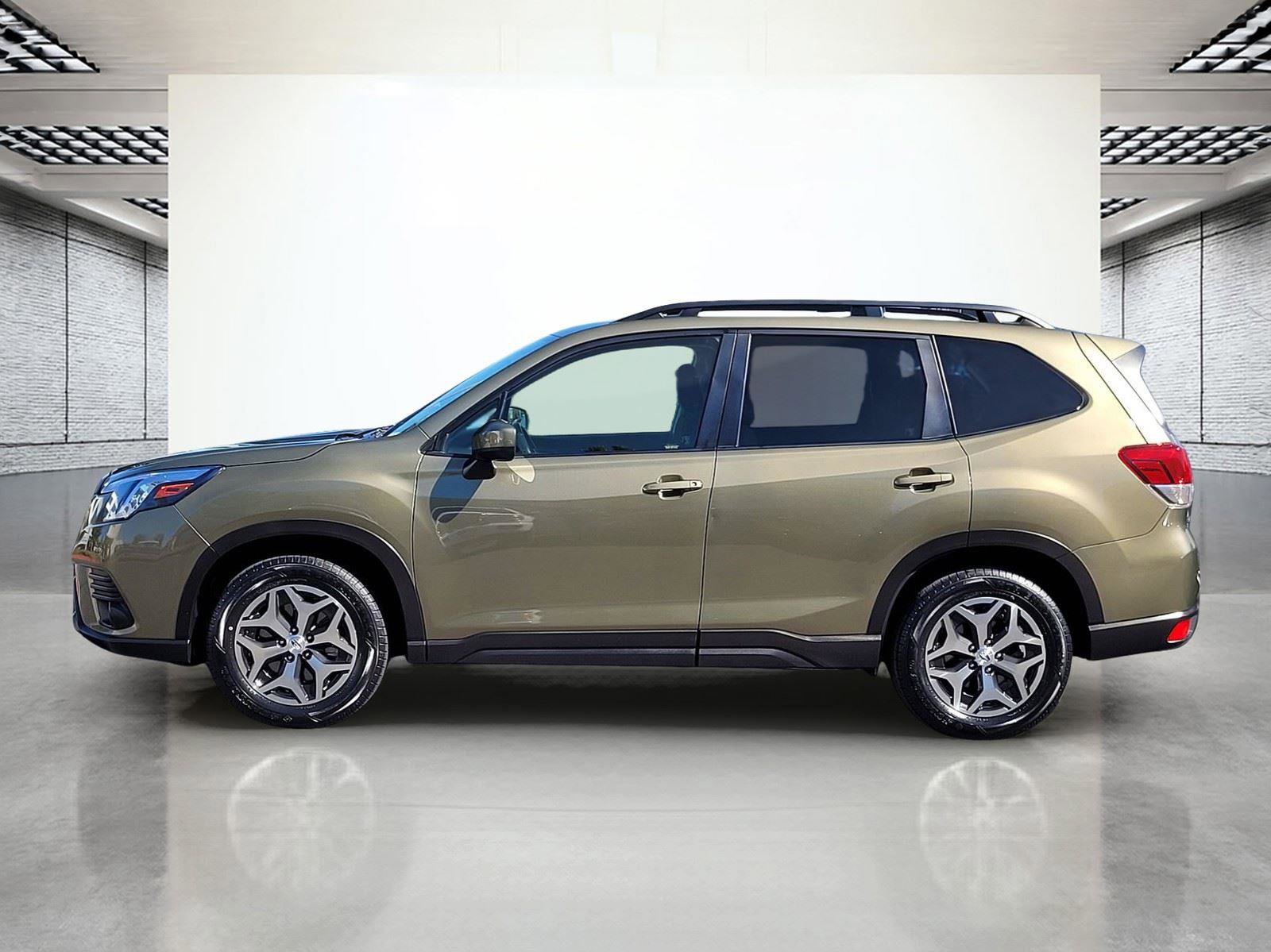 Certified 2022 Subaru Forester Premium AWD/4WD image 10