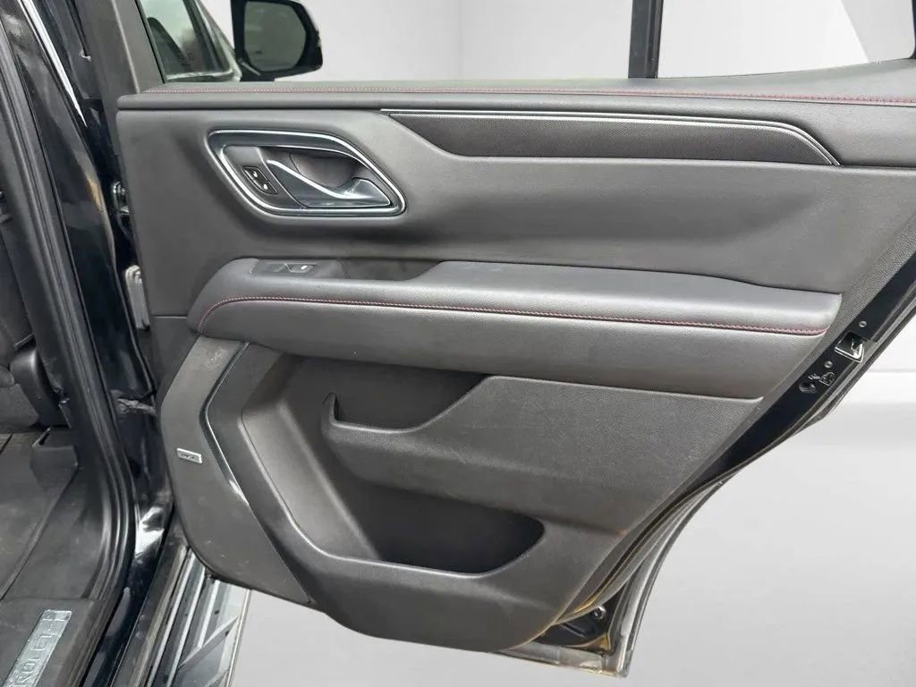 Used 2021 Chevrolet Tahoe RST w/ Luxury Package image 30