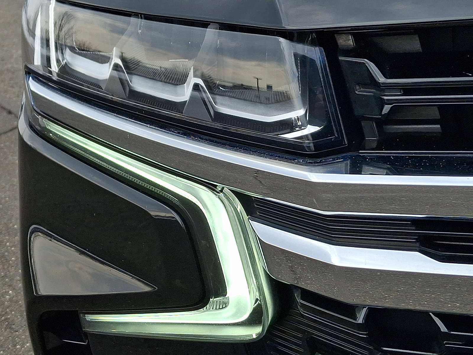 Used 2023 Chevrolet Tahoe LS w/ Driver Alert Package image 9