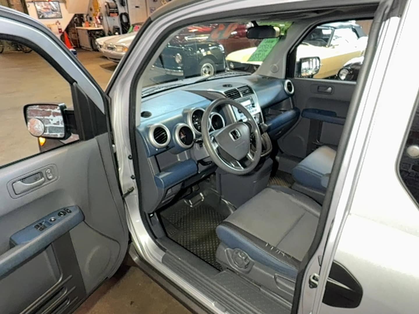 Used 2003 Honda Element EX image 11
