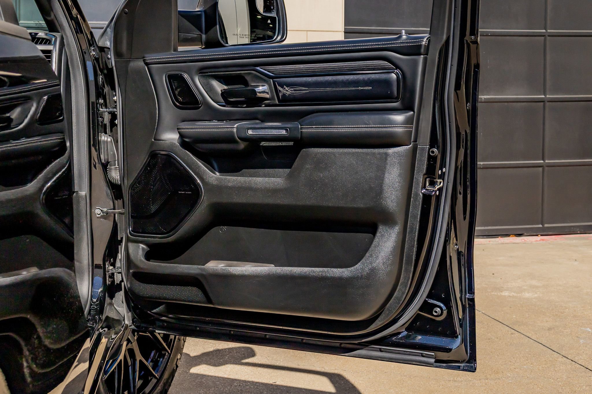 Used 2022 RAM 1500 Limited image 34