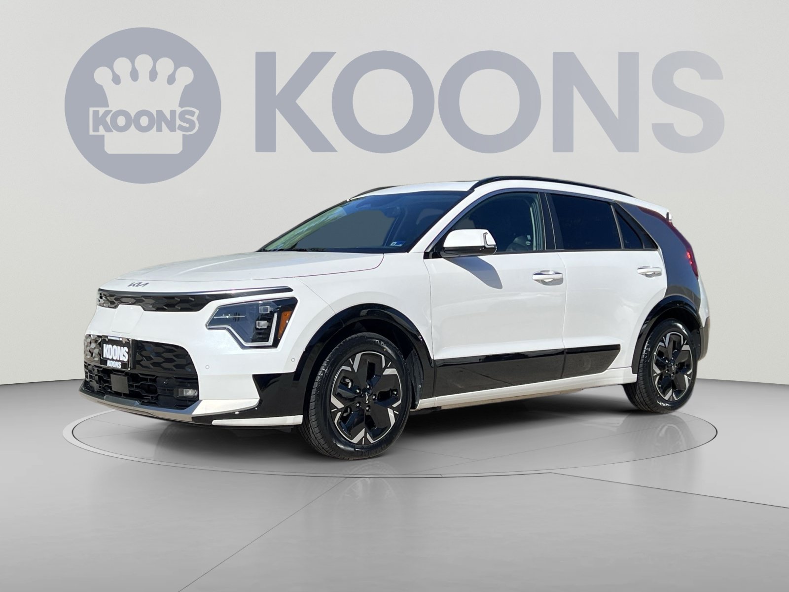 Used 2023 Kia Niro Wave w/ Wave Preserve Package FWD image 1